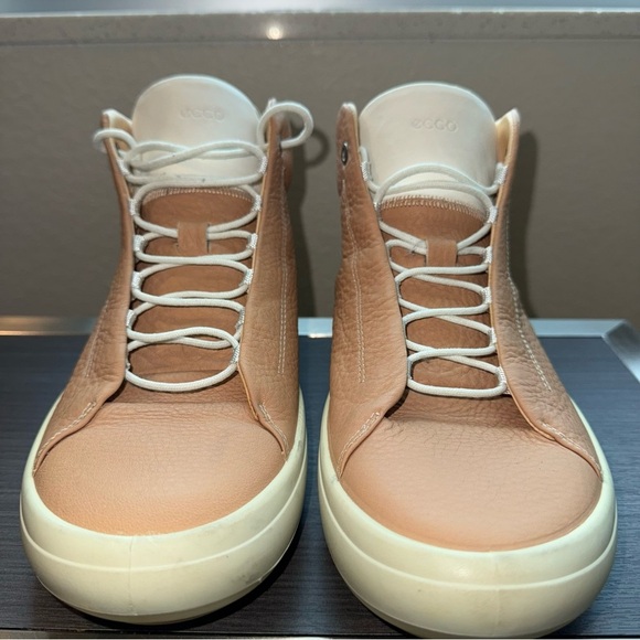 Ecco Women's Sneakers in Tan and White - Picture 5 of 15
